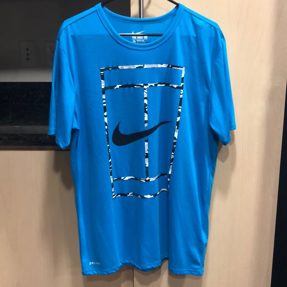 Nike Dri-Fit Men’s L Tennis t shirt
